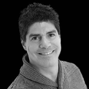 iconic live show and entertainment dragone